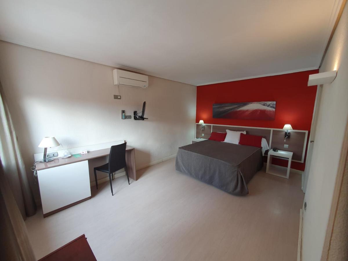 Hotel La Carreta 치바 외부 사진