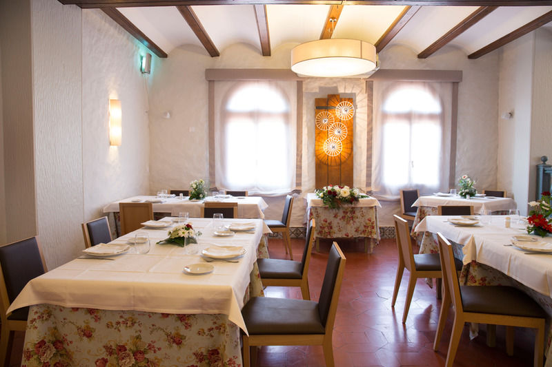 Hotel La Carreta 치바 외부 사진
