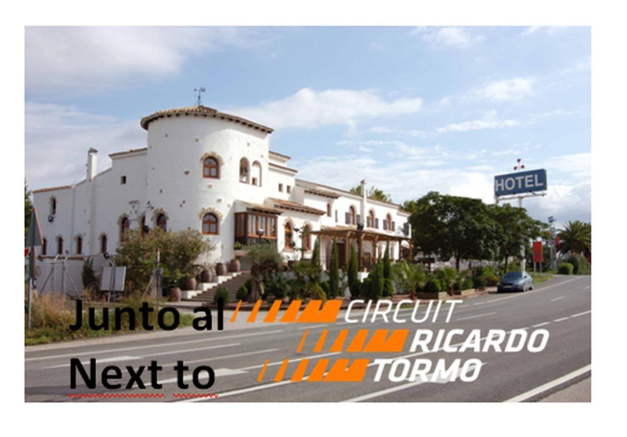 Hotel La Carreta 치바 외부 사진